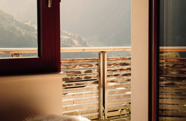 Thanks to its location in the southwest corner, a panoramic king with 56 m².n