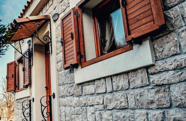 That are a combination of modern and traditional, just 5 min from Lake Skadar.