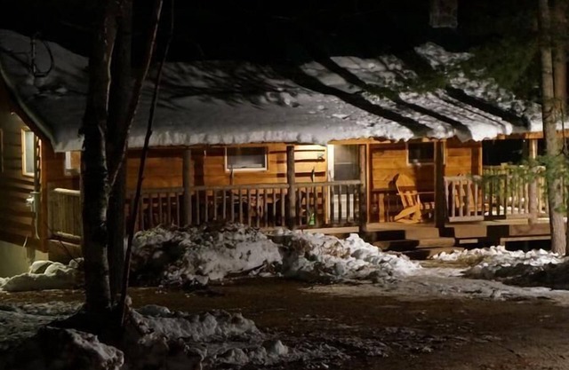 The 3 Bears Cabin - an Adirondack adventure