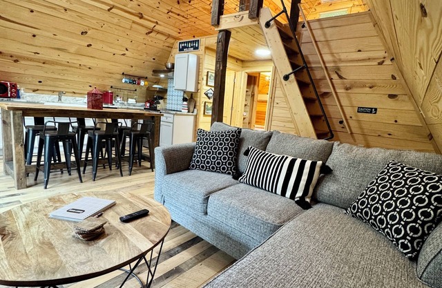 The A-Frame at The Lake-Mammoth Cave-Ferry-Cabin