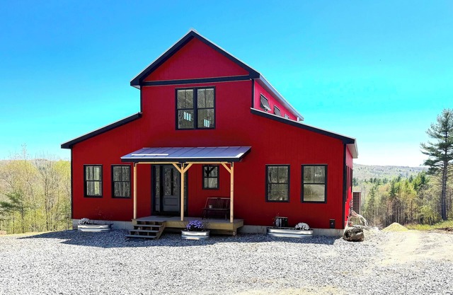 The Appleton Retreat - Newly constructed 3 Bedroom barn.house Mid-Coast Maine
