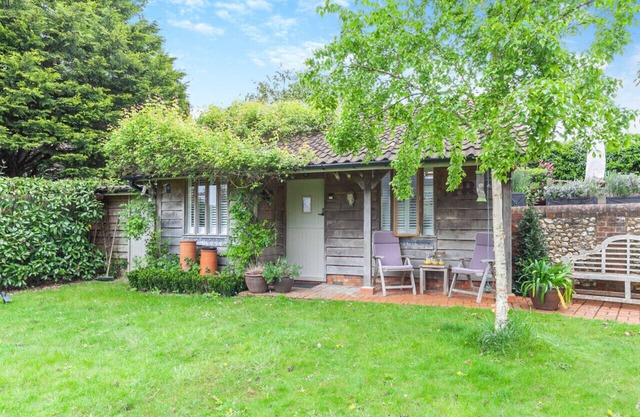 The Artist's Studio - Dorking
