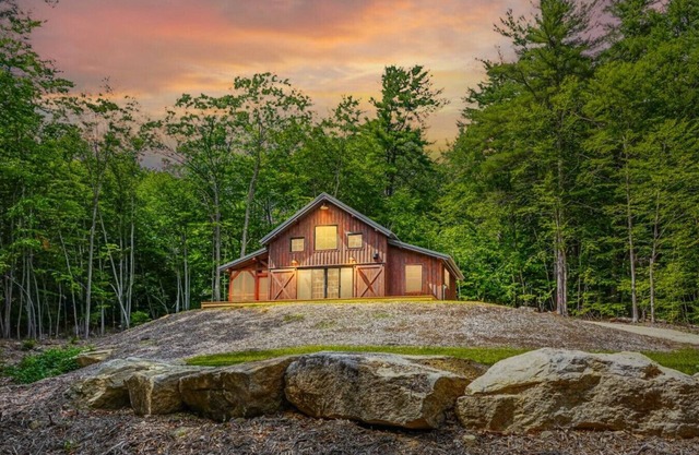 The Barnhaus | Unique 5-Star Experience | Luxe