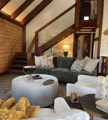 The Barton House - Luxury Mountain Chalet