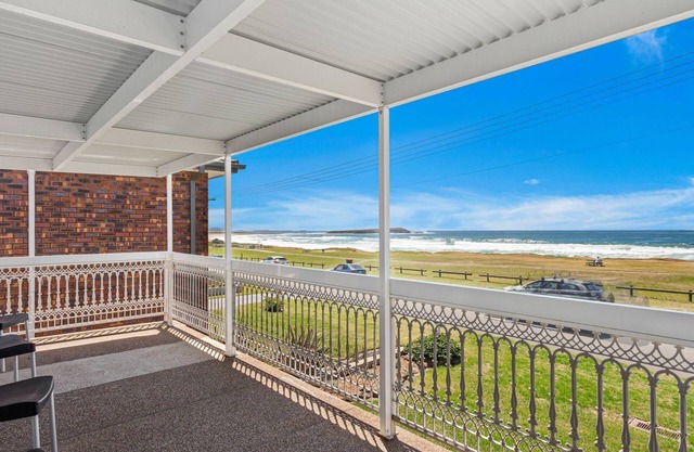 The Beach House - Beach at your front door, only 30 seconds walk.