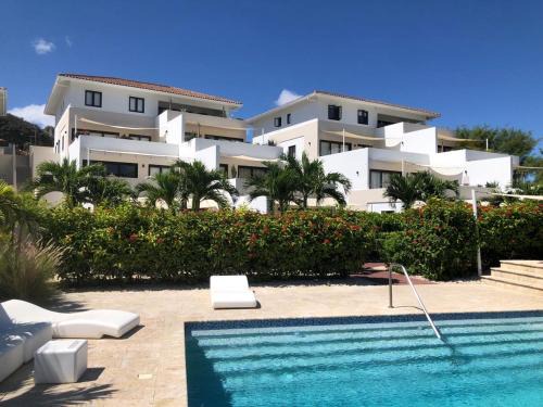 The beach House- 1Room Apartment at Blue Bay resort