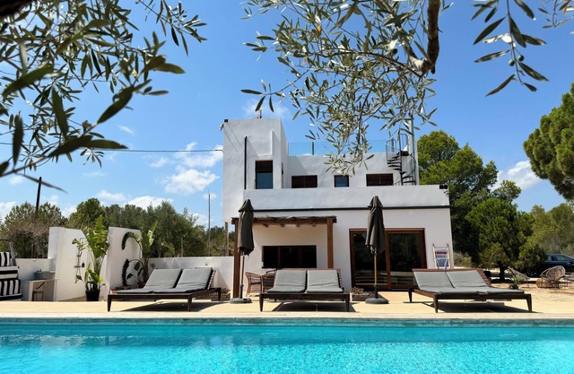 THE BEACHOUSE 100meters from the beach 'A stimulating essay in rustic modernism
