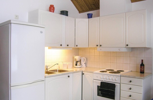 The beautiful cottage on the island of Bolmsö is located 600 m walk from the lake.