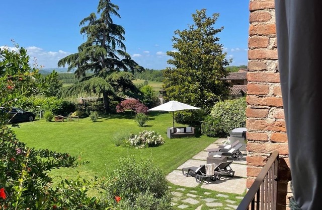 THE BERGHOUSE with Jacuzzi - Via Matteotti, 29 Bergamasco