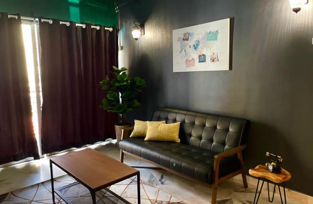 The Berlian Guesthouse - Teluk Kemang - 2 bedrooms apartmens with pool view