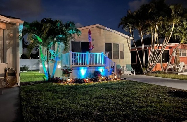 The Bitcoin Beach House on Hutchinson Island - Great Location!