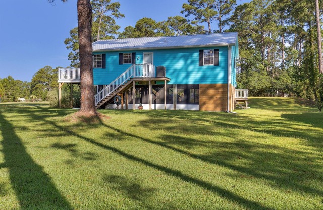 The Blue House~Private Waterfront~Boat Slip~Kayaks