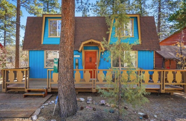 The BlueBird Retreat + Jacuzzi +BBQ