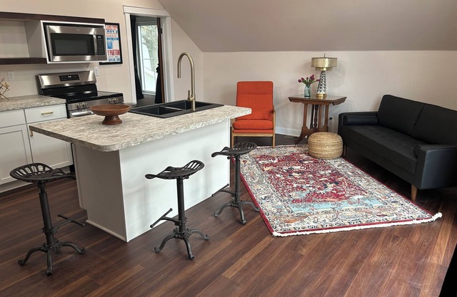 The Bootlegger’s Roost: Historic 1887 Carriage House Retreat