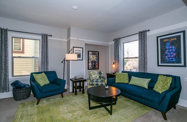 The Bridgetown, steps away from NW 23rd shops and eateries