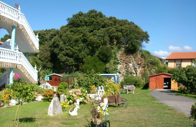 The Burby III apartment with garden in Somo (Cantabria).