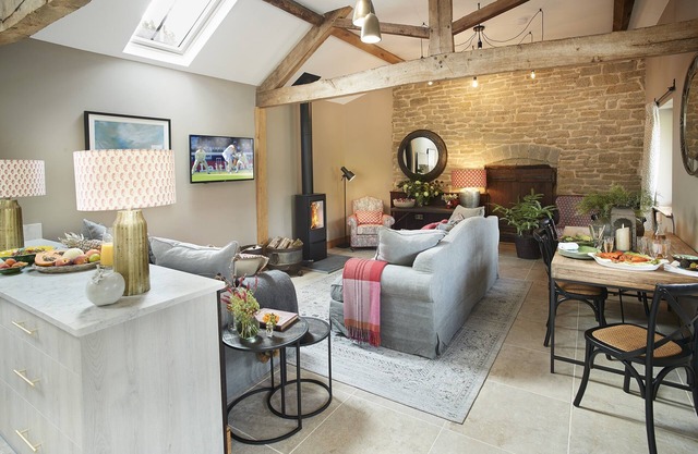 The Cart Shed A charming barn conversion that has been refurbished to an exceptional standard.