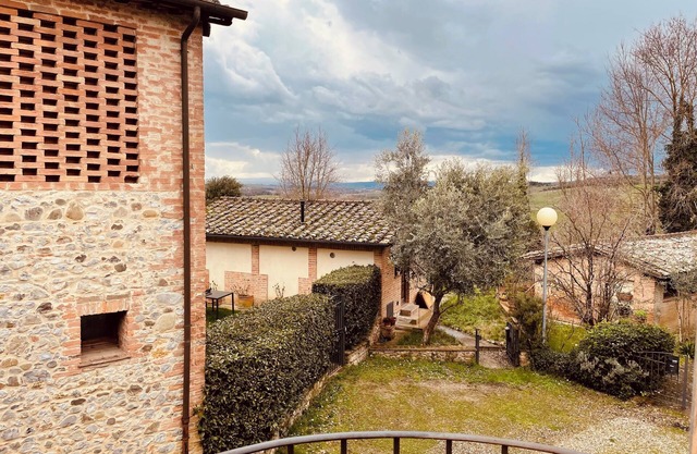 THE CASTELLETTO