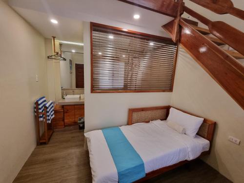 The Cliffhouse Samboan