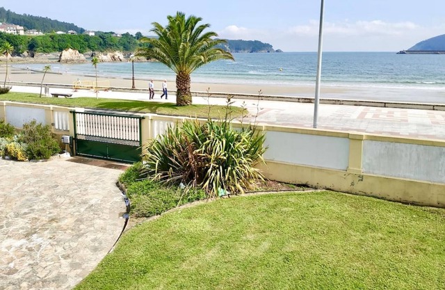 The Cliffs - Covas Seabreeze Cottage