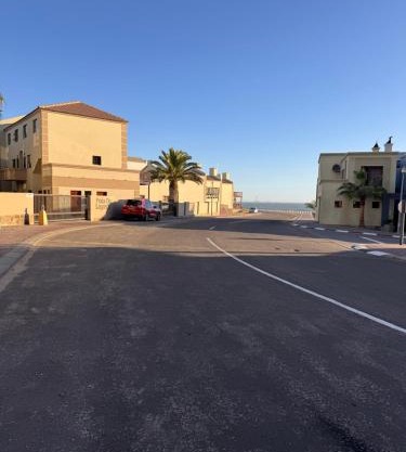 The Coastal Nest - 1 Min from the Beach