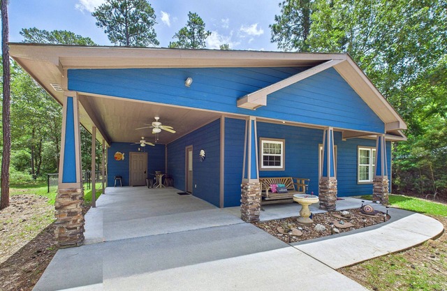 The Cottage at Rayburn Country – Lake Days, Pineywoods Nights, and Reel Vibes