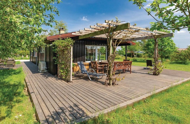 The cottage offers a beautiful view of the Isefjord.