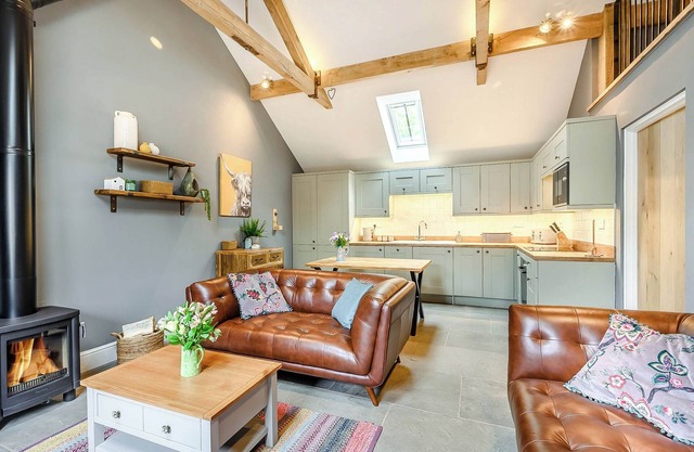 The Cow Shed - UK38575