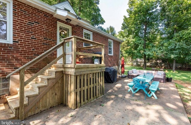 The Cozy Charm City Retreat