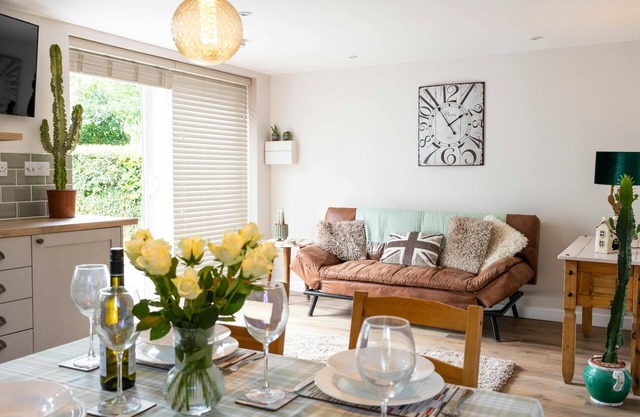 The Cwtch, Fishguard