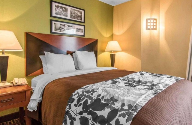 The Douillet by Demeure Hotels