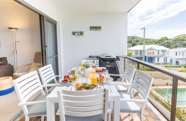 The Dunes 8,38 Marine Dr - complex pool, tennis court and Wi-Fi