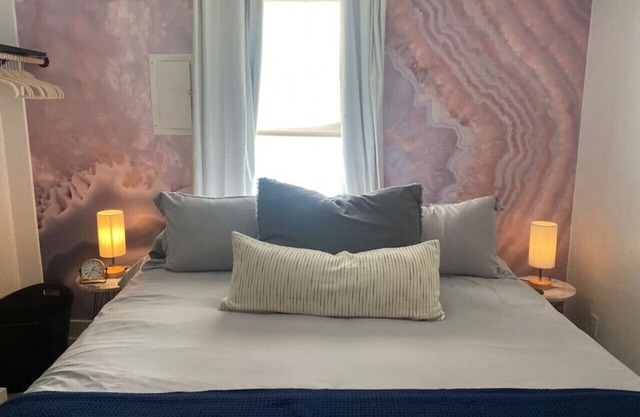 The Dylan Suites 4 - Steps from Downtown & Flagler