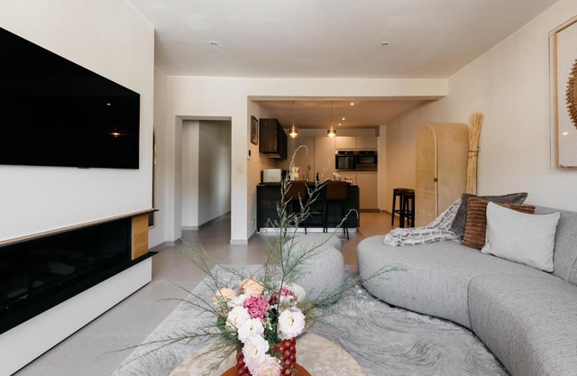 The Edgewater Suites - SKYLINE