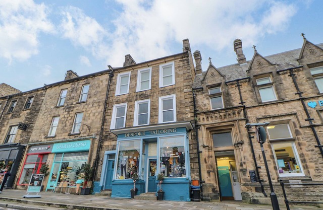 THE FLAT, family friendly, luxury holiday cottage in Barnard Castle
