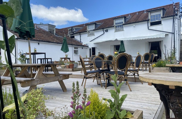 The Full Moon Inn