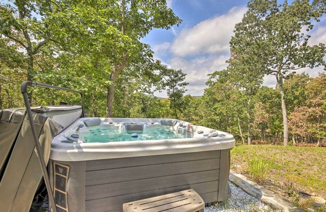 'the Glabin: Garrison Gem w/Deck & Fire Pit!