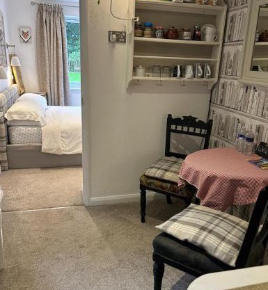 The Guest Suite, Buttsfield Lane.