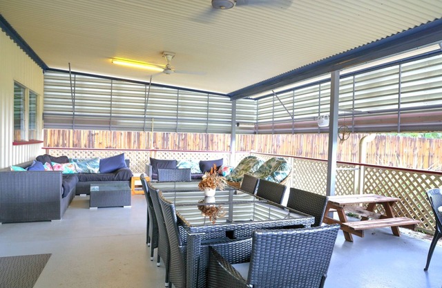 The Hopeful Hut: Family, Pets & Fishing! Welcome to Your Beachside Escape :)
