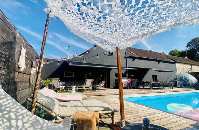 The house of ELODIbiZA🌵+ swimming pool👙at 45mn🚂de PARIS !