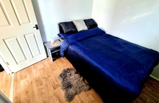 The Ivy guest house - near Roundhay Park