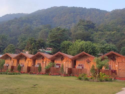 The Jungle Mist Inn