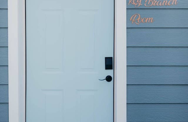 The Key Branch Room, Lakeside Inn at Dale Hollow
