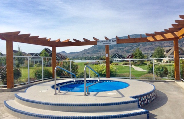 The Lakeside Cottage in Osoyoos #69