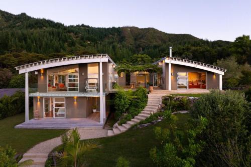 The Land - Paradise to Share East Wing