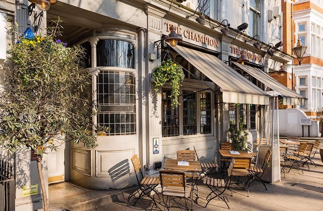 The Lempicka – 2 Bedroom Flat and Garden in Notting Hill