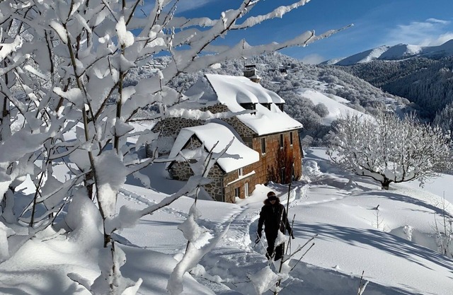 The Lioran: family house for 13 people near the ski slopes