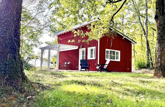 The little house on the edge of the woods