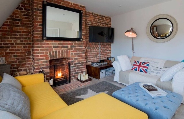 The Loft Style Midhurst Charming Apt Town Centre ideal for Cowdray & Goodwood