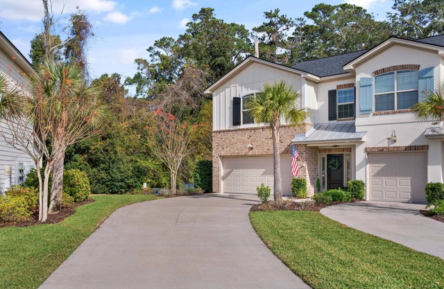 The Mae: 3BD/2.5BA FLETC/Family/Pet Friendly Modern Townhome